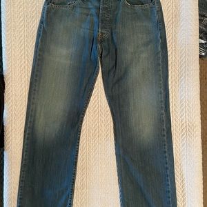 Levi’s 501 Men’s Distressed 32X30 Button Fly Jeans